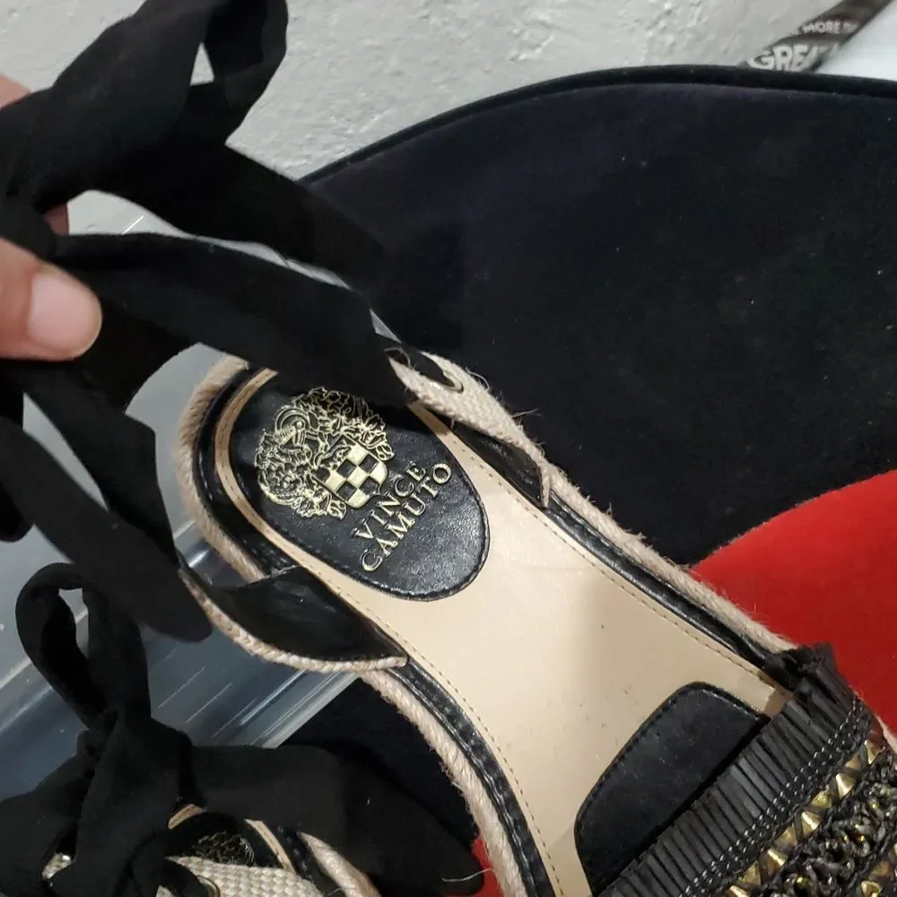 Vince Camuto Kimano Black and Cream Espadrilles with Chic Design Size 8